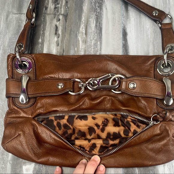 B. Makowsky Brown Super Soft Leather Some Wear - Picture 2 of 12